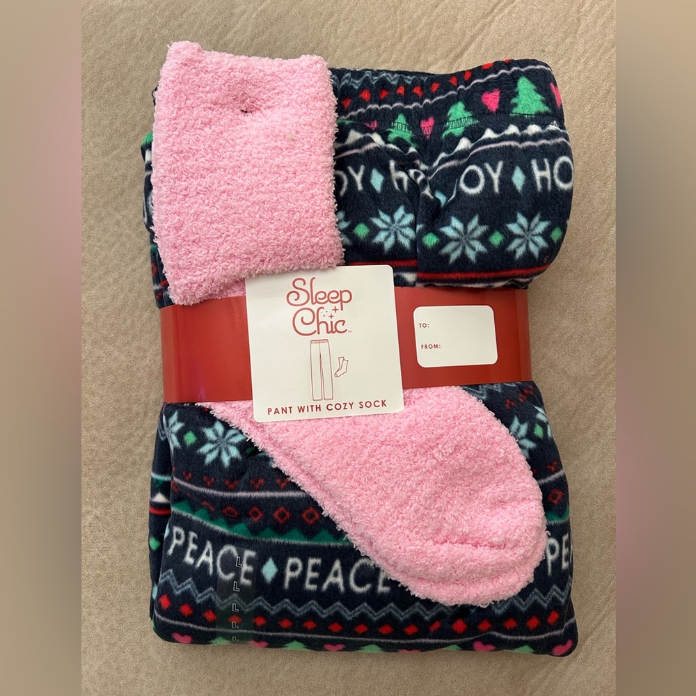 NWT Sleep Chic Holiday Pajama Pants with Matching Socks